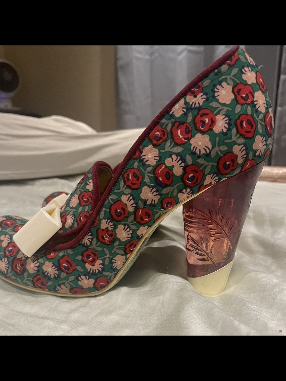 Green Floral Women's Pump with Red Accent and Sculpted Pink Heel